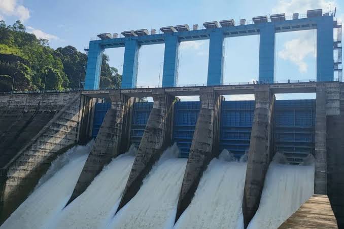 Ilustrasi pintu waduk PLTA Koto Panjang dibuka (foto/int)